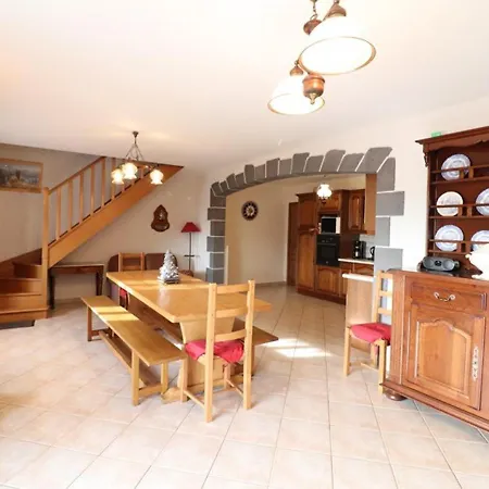 Maison De Caractere Avec Jardin Pres Des Stations De Ski, Ideale Pour Familles Et Amoureux De La Montagne - Fr-1-742-80 *
