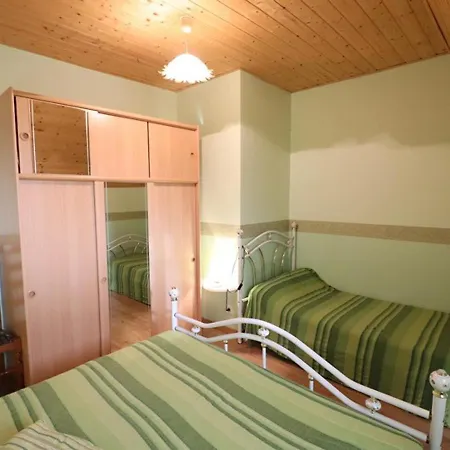 Maison De Caractere Avec Jardin Pres Des Stations De Ski, Ideale Pour Familles Et Amoureux De La Montagne - Fr-1-742-80 Vakantiehuis